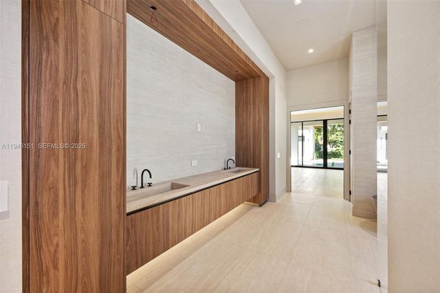 7725 SW 114th St, Pinecrest, FL 33156