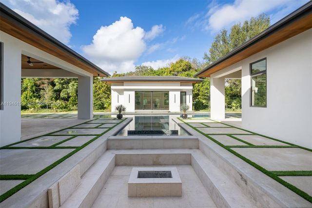 7725 SW 114th St, Pinecrest, FL 33156