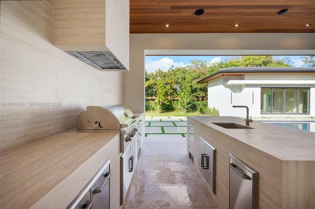 7725 SW 114th St, Pinecrest, FL 33156