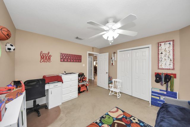 33 Clara Barton Lane, Galveston, TX 77551