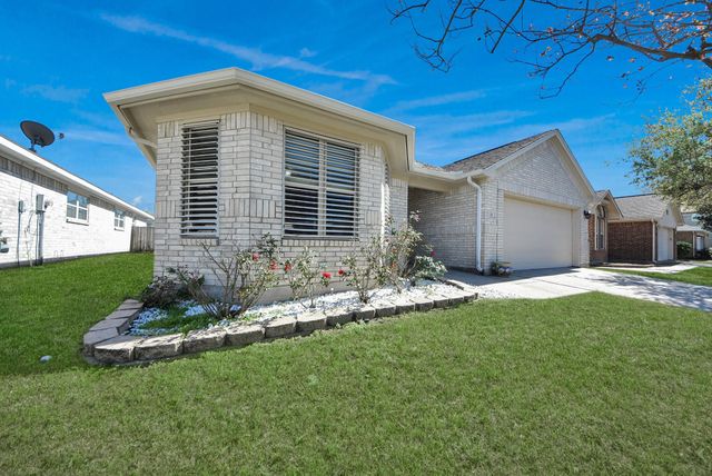33 Clara Barton Lane, Galveston, TX 77551