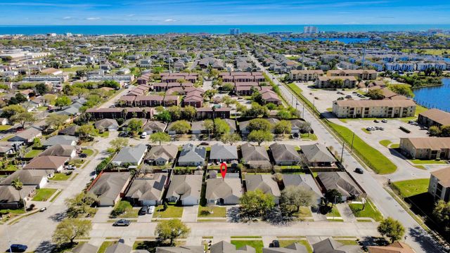 33 Clara Barton Lane, Galveston, TX 77551