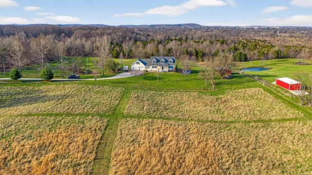 566 W Co Rd 600 N, Orleans, IN 47452