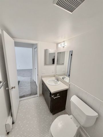 18765 Eastland Street Unit 8, Roseville, MI 48066