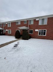 18765 Eastland Street Unit 8, Roseville, MI 48066