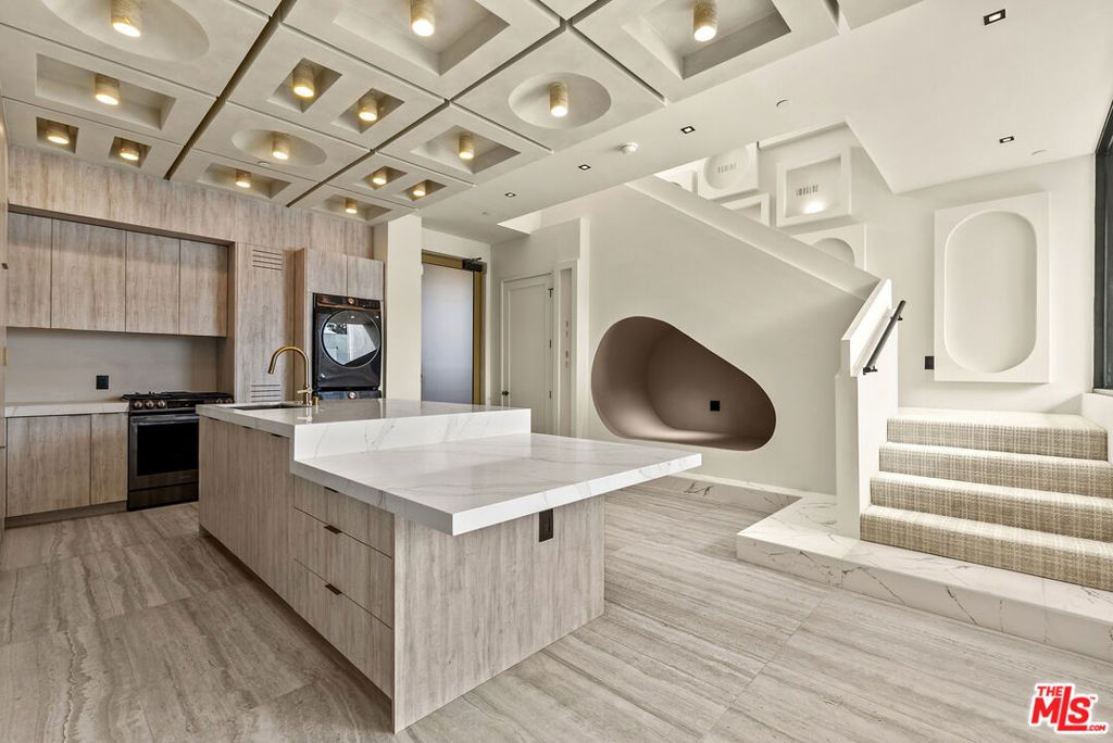 1021 N Ogden Drive PH 6, West Hollywood, CA 90046