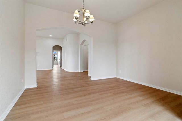 11000 Owl Creek Drive, Fort Worth, TX 76179