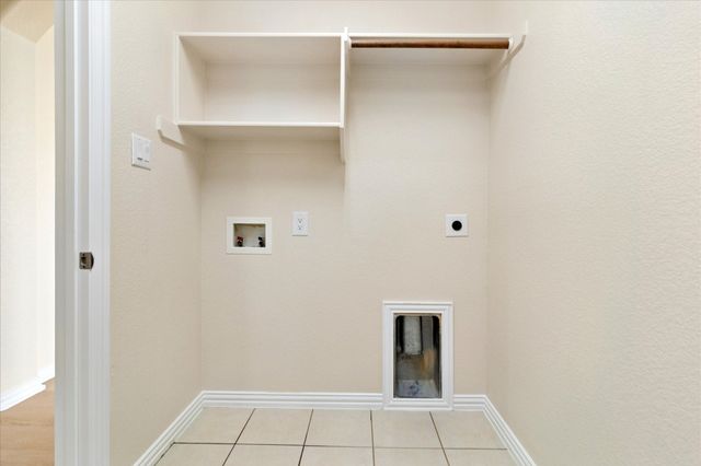 11000 Owl Creek Drive, Fort Worth, TX 76179