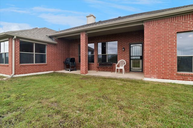 11000 Owl Creek Drive, Fort Worth, TX 76179