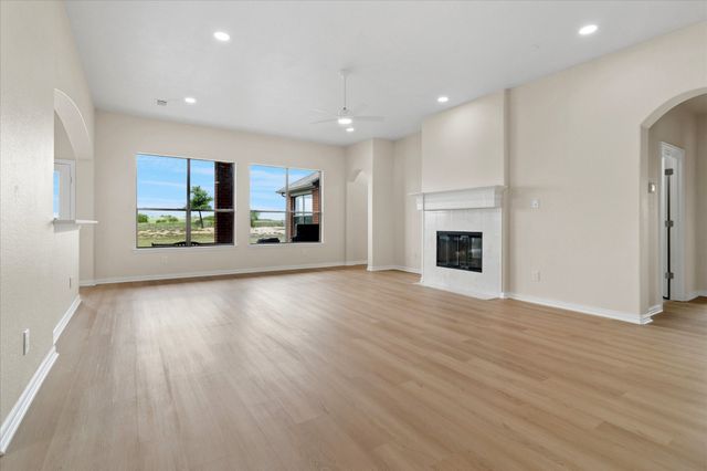 11000 Owl Creek Drive, Fort Worth, TX 76179