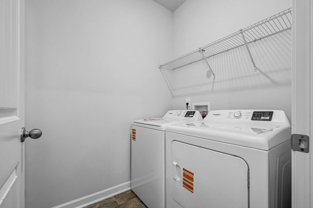 1512 Mountain View Dr, Lebanon, TN 37090