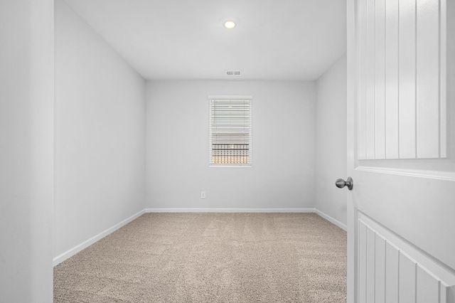 1512 Mountain View Dr, Lebanon, TN 37090