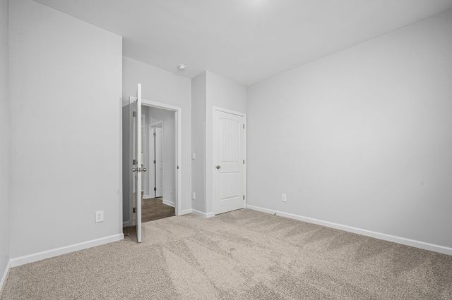 1512 Mountain View Dr, Lebanon, TN 37090