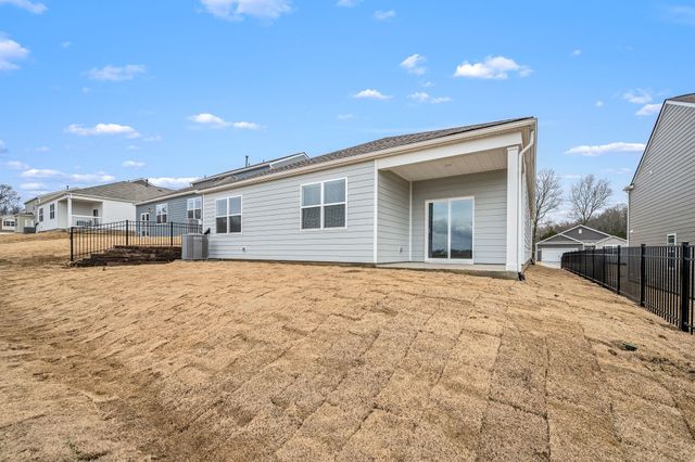 1512 Mountain View Dr, Lebanon, TN 37090