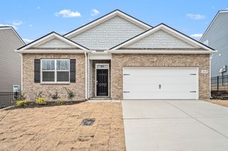 1512 Mountain View Dr, Lebanon, TN 37090