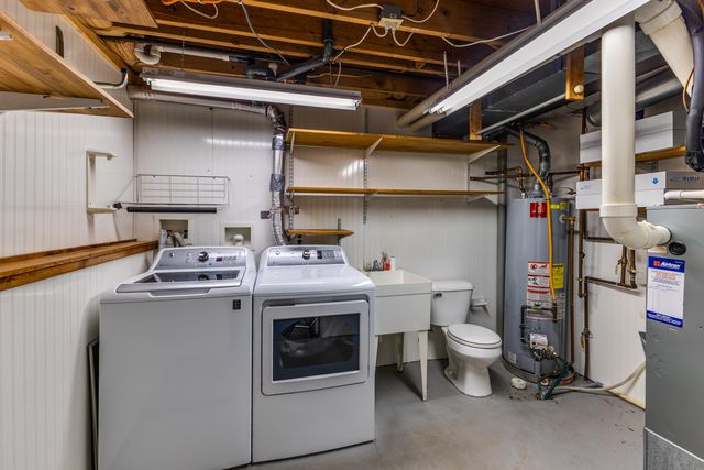 206 Brookwood Drive 206 Brookwood Drive, Englewood, OH 45322