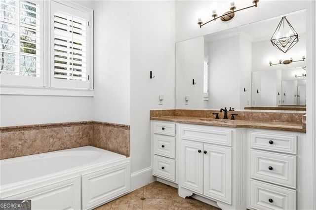 2720 Orchard Knob SE, Vinings, GA 30339