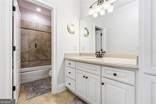 2720 Orchard Knob SE, Vinings, GA 30339