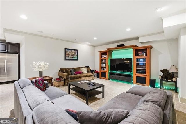 2720 Orchard Knob SE, Vinings, GA 30339