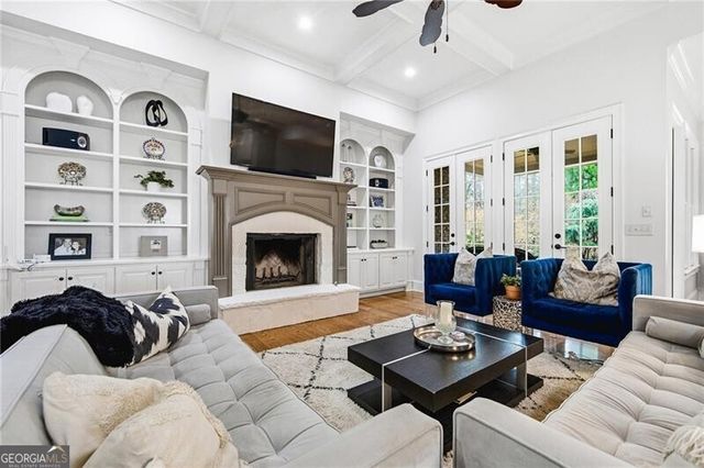 2720 Orchard Knob SE, Vinings, GA 30339