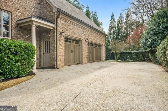 2720 Orchard Knob SE, Vinings, GA 30339