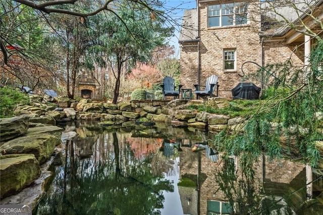 2720 Orchard Knob SE, Vinings, GA 30339