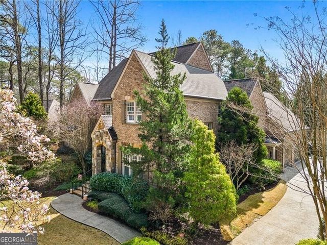 2720 Orchard Knob SE, Vinings, GA 30339