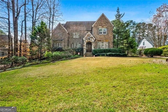 2720 Orchard Knob SE, Vinings, GA 30339