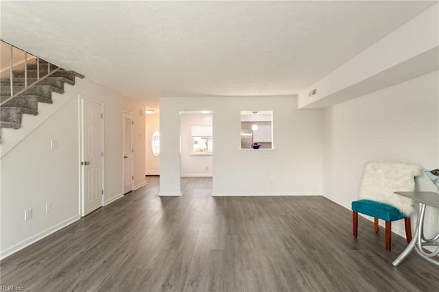 13 Cantamar CT, Hampton, VA 23664