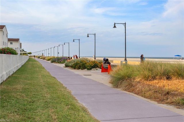 13 Cantamar CT, Hampton, VA 23664