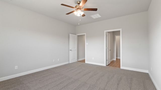 1301 HONEY CREEK Drive, Desoto, TX 75115