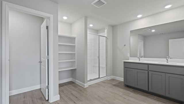 1301 HONEY CREEK Drive, Desoto, TX 75115