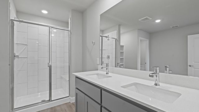 1301 HONEY CREEK Drive, Desoto, TX 75115