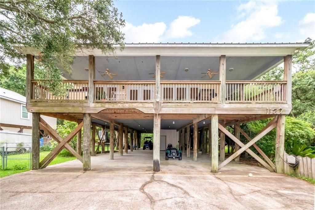 1127 Chaumont Avenue, Dauphin Island, AL 36528 — exterior
