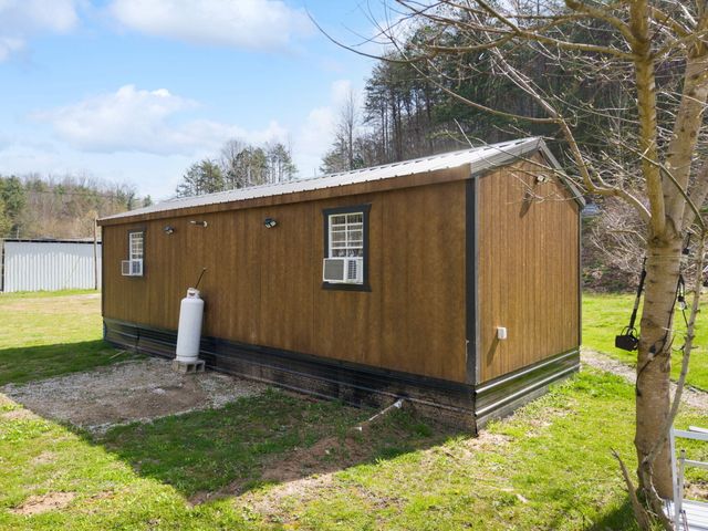 165 Frank Williams Road, Salyersville, KY 41465