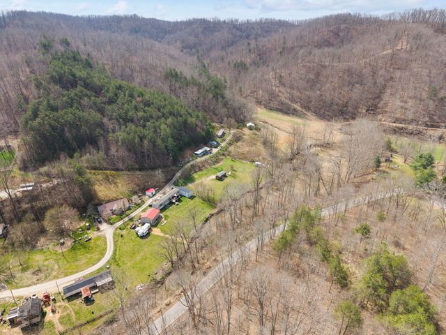 165 Frank Williams Road, Salyersville, KY 41465