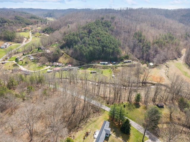 165 Frank Williams Road, Salyersville, KY 41465