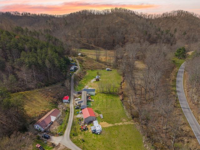 165 Frank Williams Road, Salyersville, KY 41465