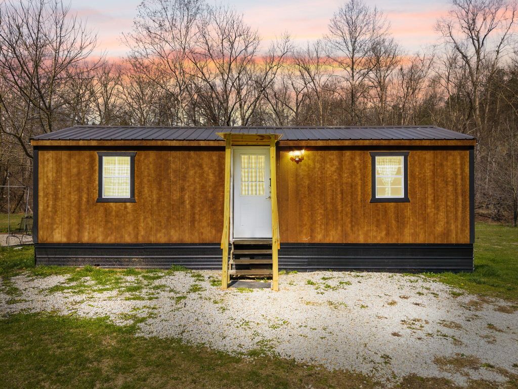 165 Frank Williams Road, Salyersville, KY 41465