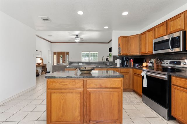 555 Rs County Road 4510, Point, TX 75472