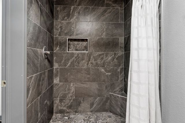 555 Rs County Road 4510, Point, TX 75472