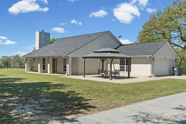 555 Rs County Road 4510, Point, TX 75472