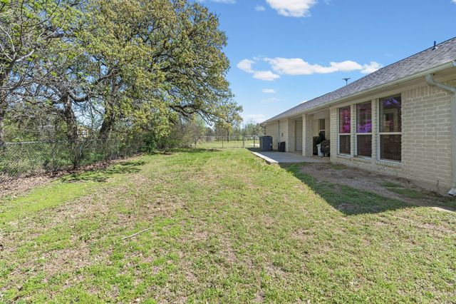 555 Rs County Road 4510, Point, TX 75472