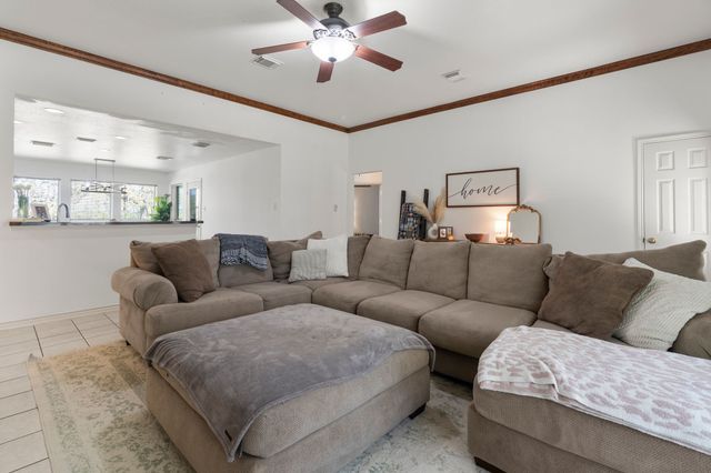 555 Rs County Road 4510, Point, TX 75472