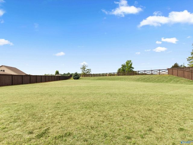 104 White Rock Drive, Harvest, AL 35749