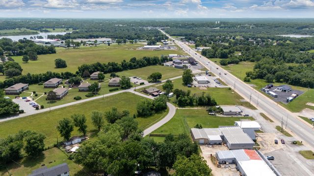 3633 Circle Drive Place, Grove, OK 74344