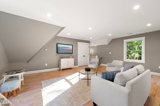 306 Valley Street, Middletown, NJ 07748