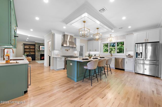 306 Valley Street, Middletown, NJ 07748