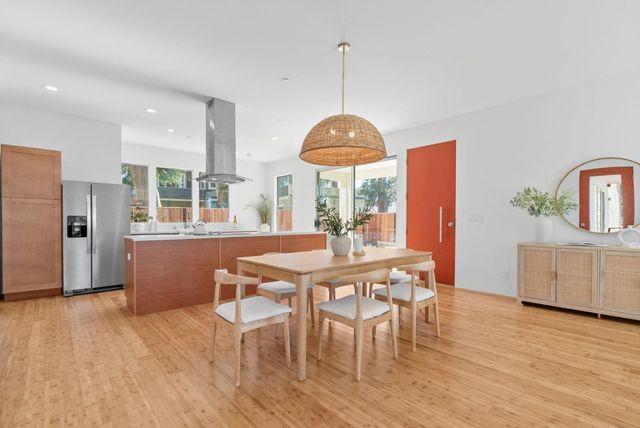 30 Ryans Way, Santa Cruz, CA 95062