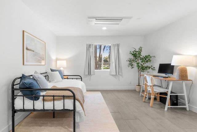 30 Ryans Way, Santa Cruz, CA 95062